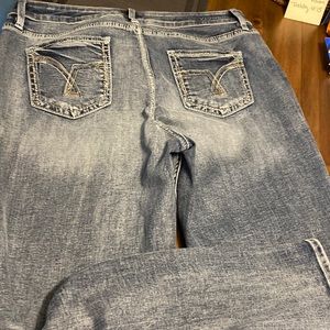 Vigross blue jeans only wore a few times like new.